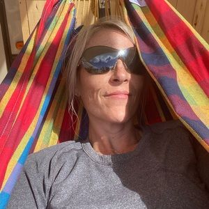 Meet your Posher, Kora